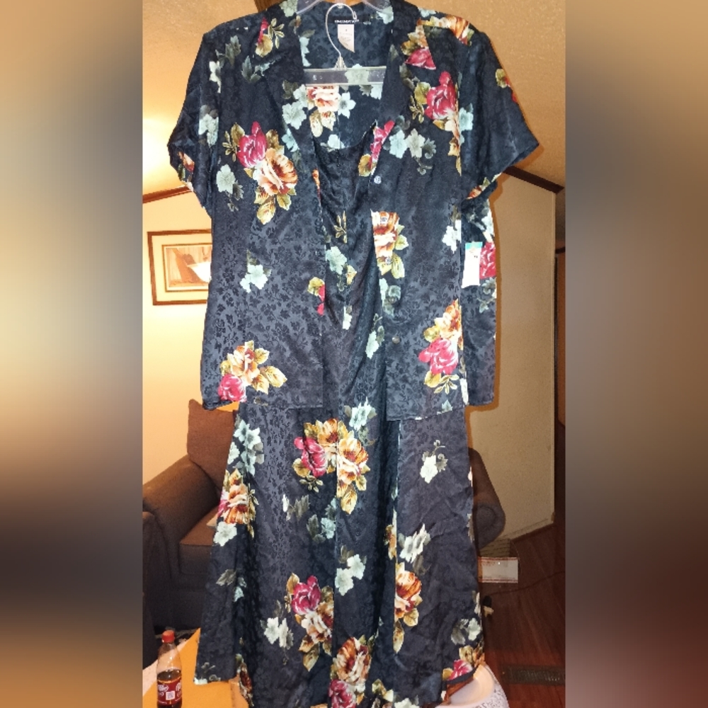 Women's 2pc jones of New York size 6